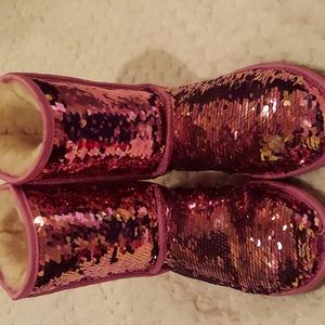 Pink sequins Uggs- like new- size 7